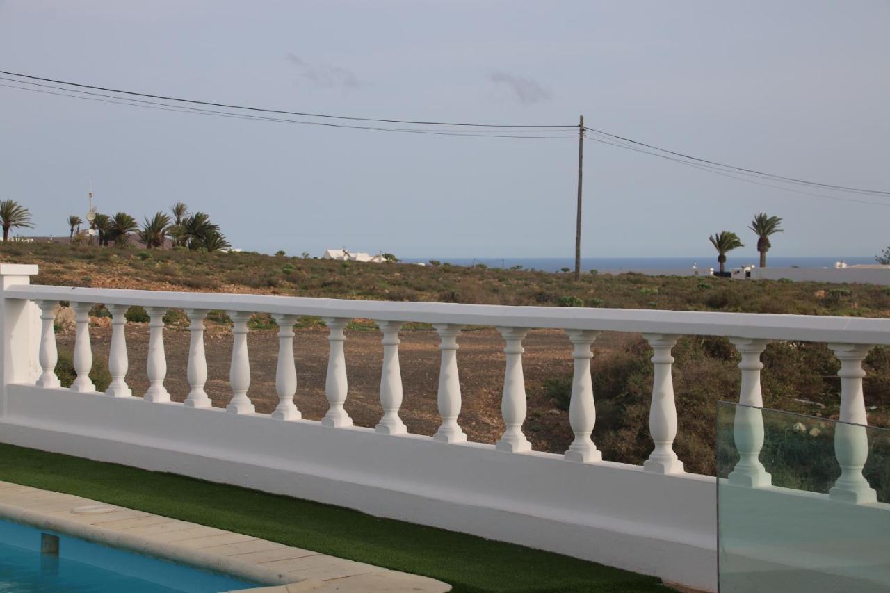 Villa Dario En Nazaret Buitenkant foto