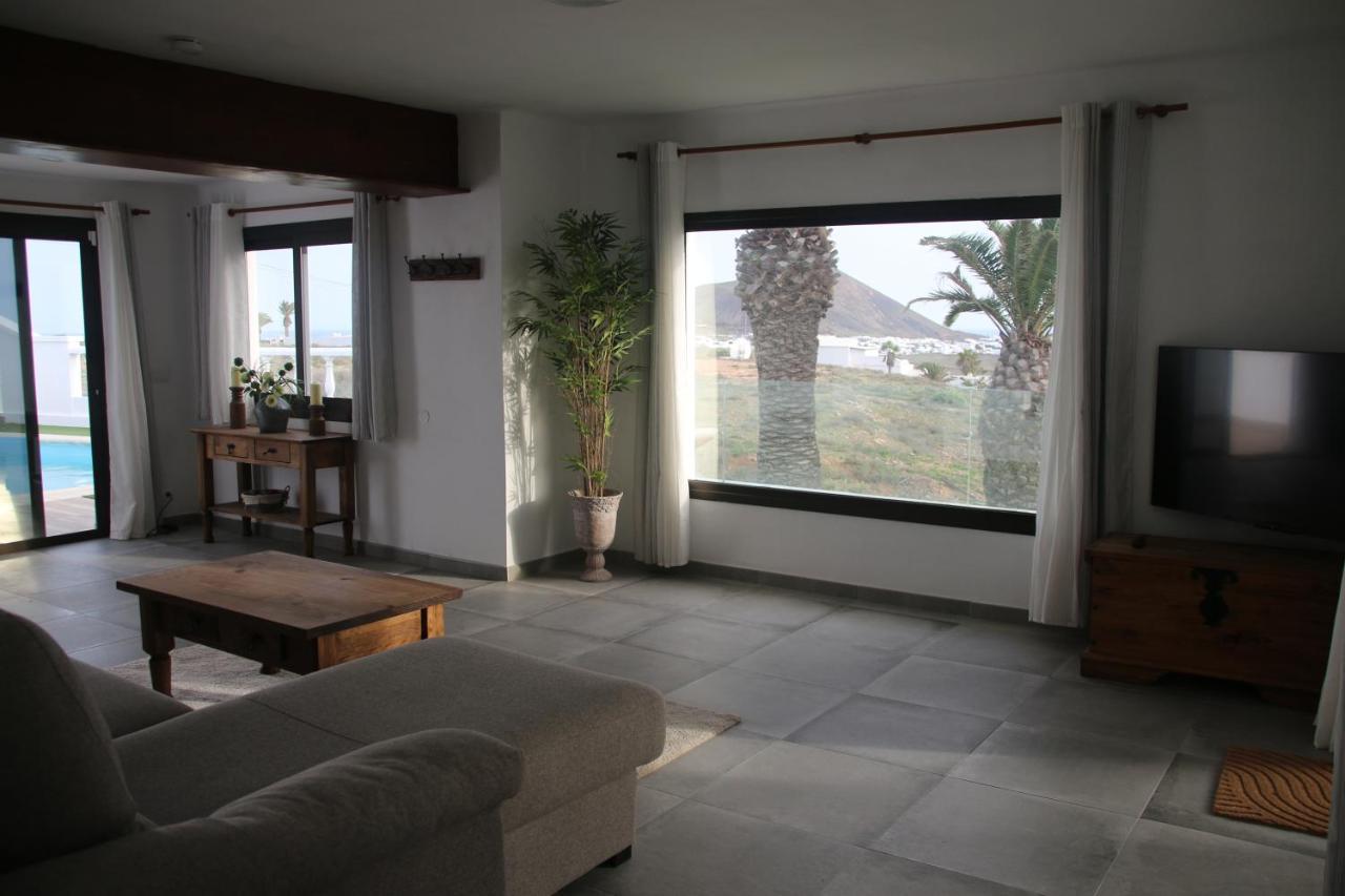 Villa Dario En Nazaret Buitenkant foto